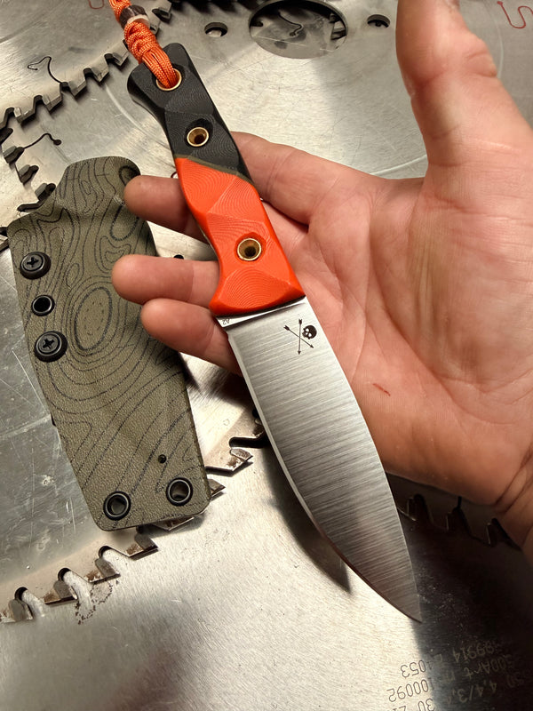 Outlander A2 Carbon Steel