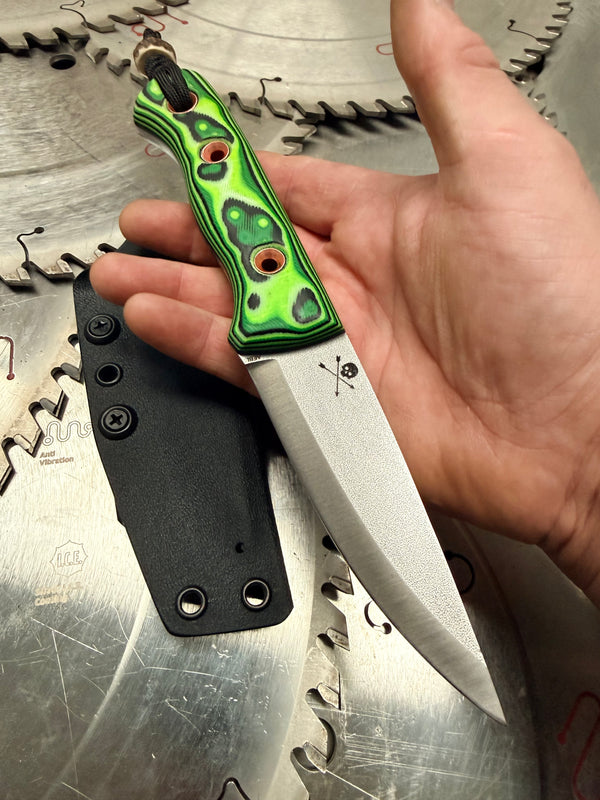 Bear Cub Toxic Micarta