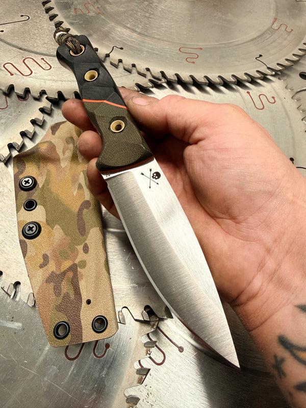 Outlander A2 Carbon Steel
