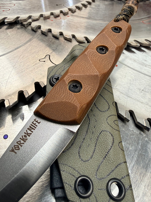 Thorn Puuko neck knife Fight or Die