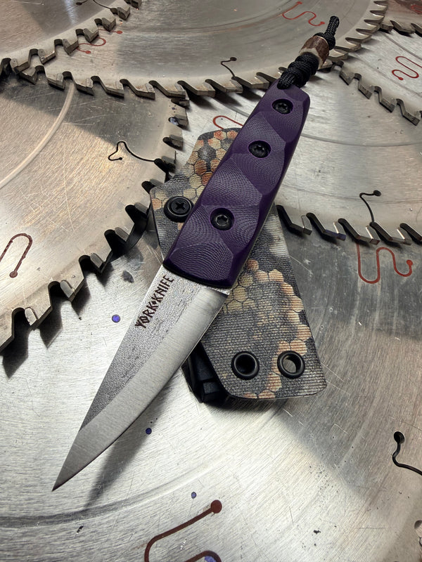 Thorn Puuko neck knife Fight or Die