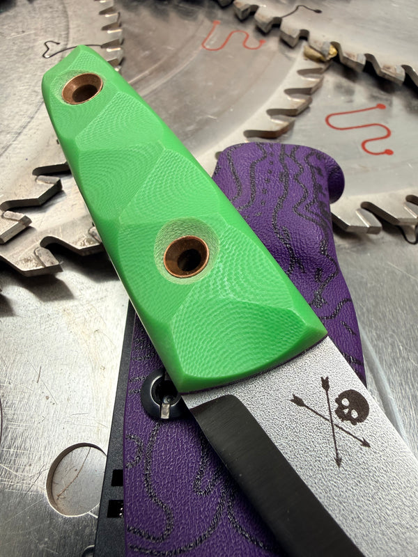 Thorn Puuko neck knife