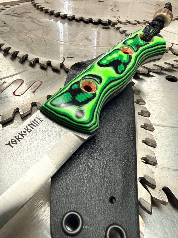 Bear Cub Toxic Micarta