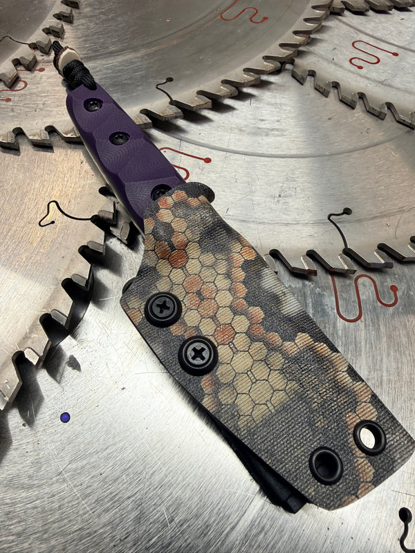 Thorn Puuko neck knife Fight or Die