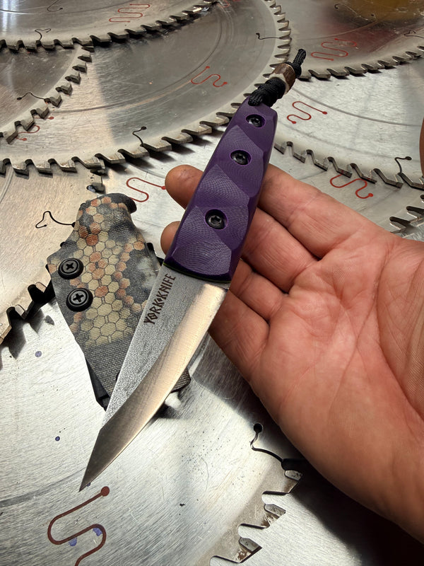 Thorn Puuko neck knife Fight or Die