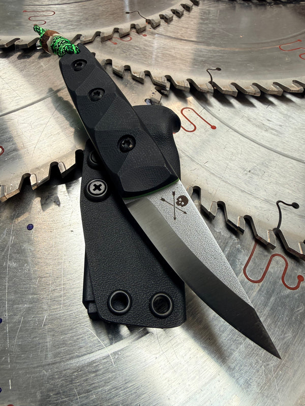 Thorn Puuko neck knife Fight or Die