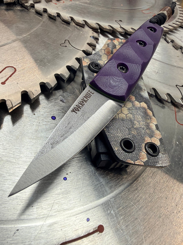 Thorn Puuko neck knife Fight or Die