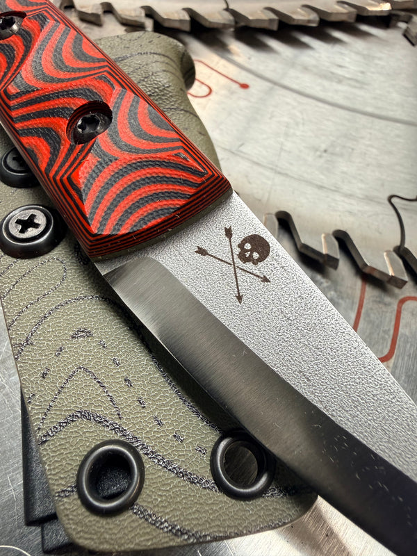 Thorn Puuko neck knife Fight or Die (Copy)
