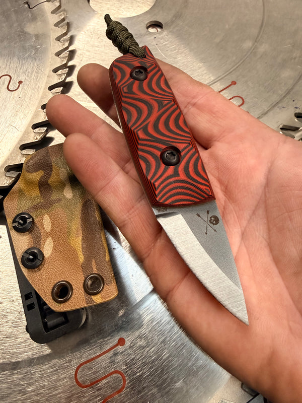 Acorn Neck Knife G10 Multi-Cam