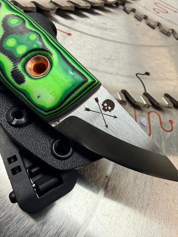 Acorn Neck Knife Toxic Micarta
