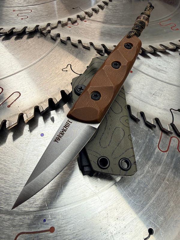 Thorn Puuko neck knife Fight or Die