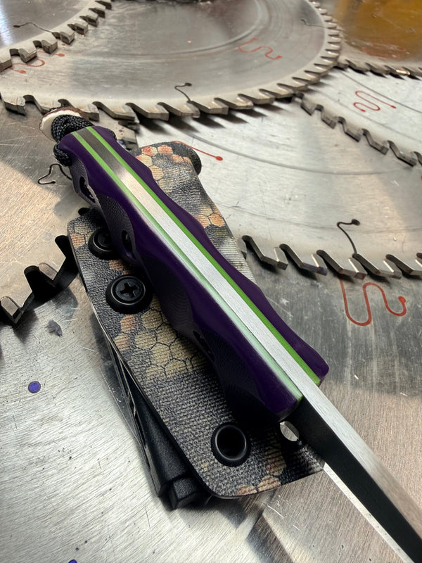 Thorn Puuko neck knife Fight or Die
