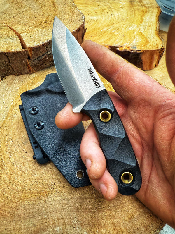 Muninn V2 Neck Knife G10 sabre grind