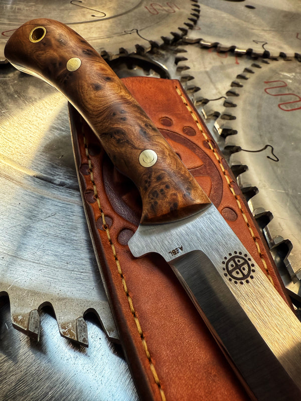 Huntsman Thuya Burr & Leather