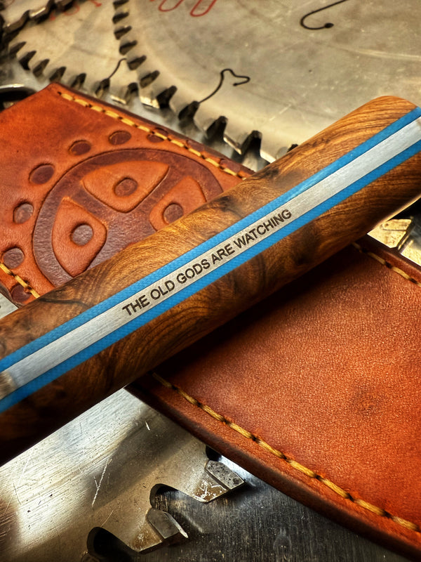 Huntsman Thuya Burr & Leather