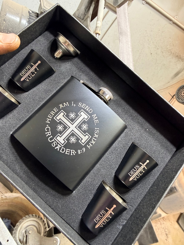 Hip Flask Deus Vult 6oz