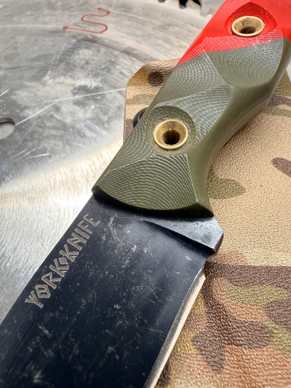 Raider Utility Olive Red
